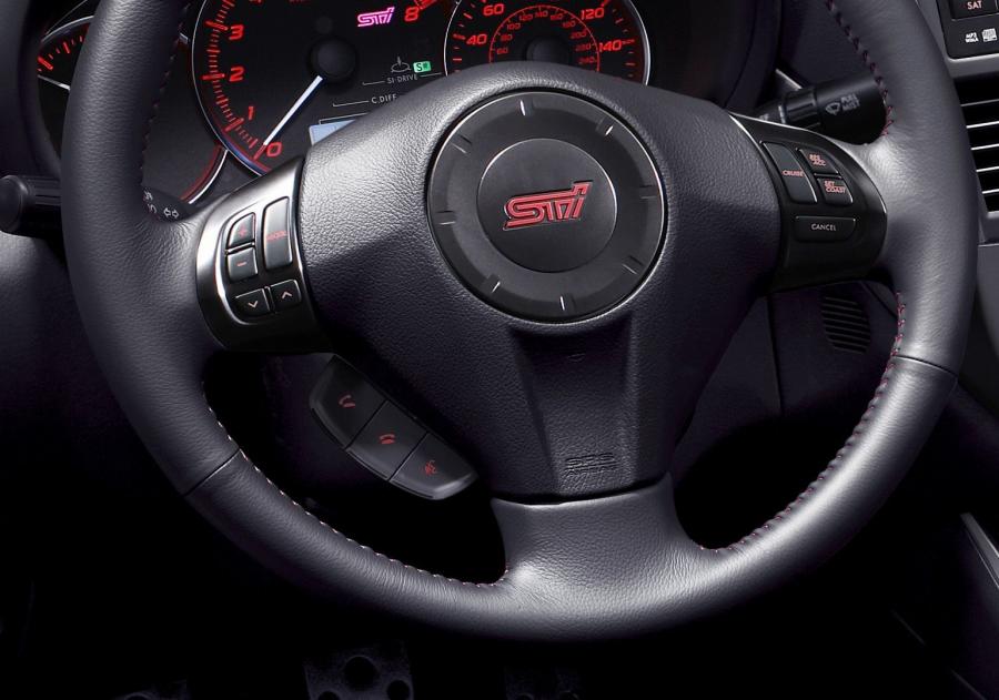 Subaru Impreza WRX STi Sedan 2010 года  (US) (фото 20 из 33)